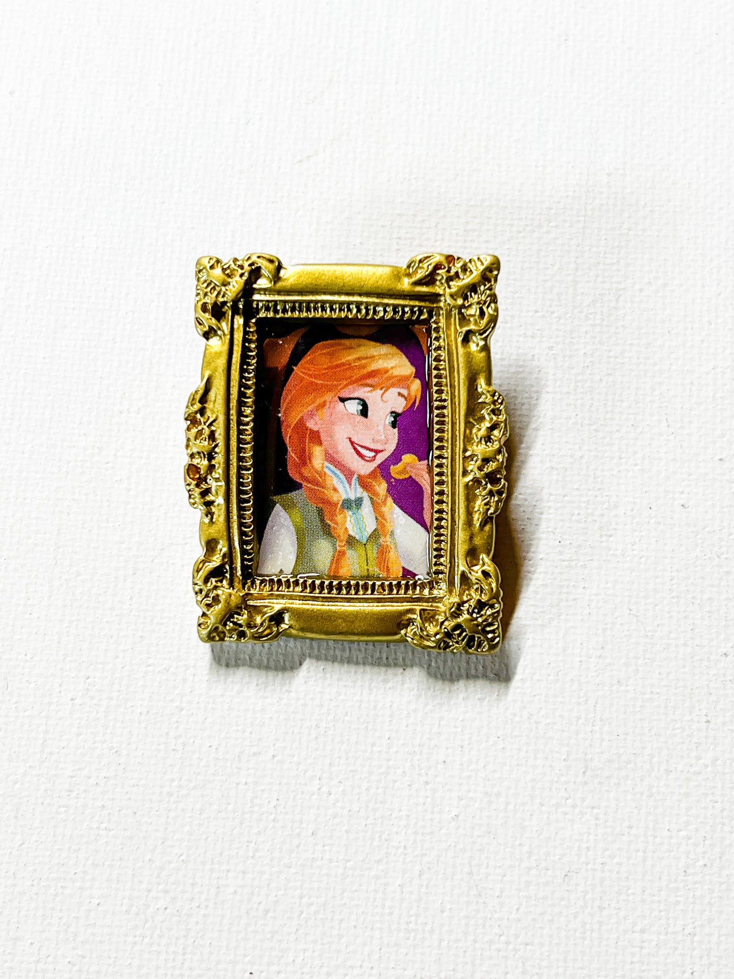 Upcycled Book Vintage-Inspired Frame Portrait Brooch